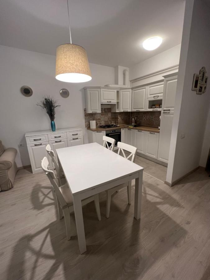 Eqinox Apartments Navodari Luaran gambar