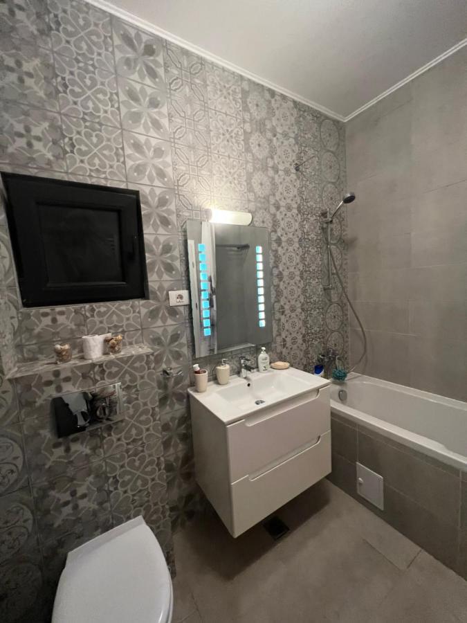 Eqinox Apartments Navodari Luaran gambar